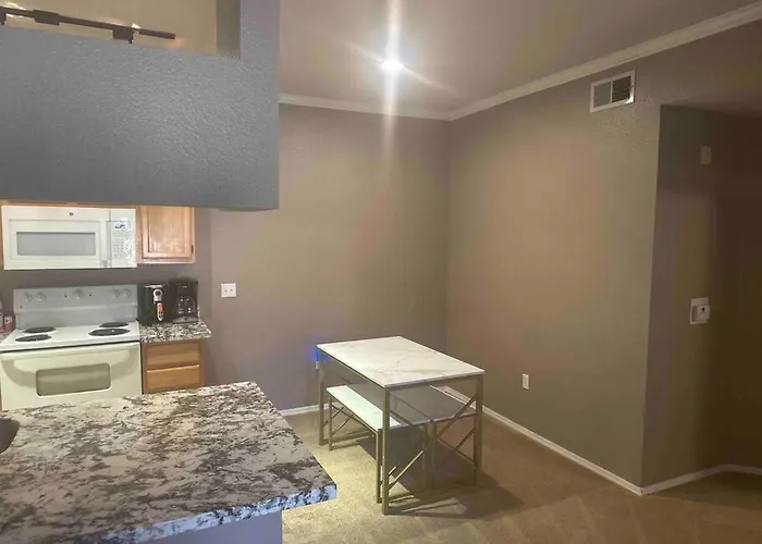 Cozy In Gated Community With Pool By Phx Airport, Tempe, And Old Town Apartment *