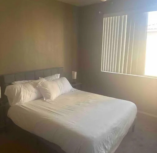 Apartment Cozy In Gated Community With Pool By Phx Airport, Tempe, And Old Town