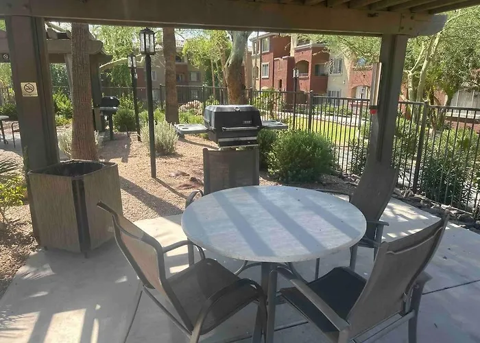 Cozy In Gated Community With Pool By Phx Airport, Tempe, And Old Town Apartment