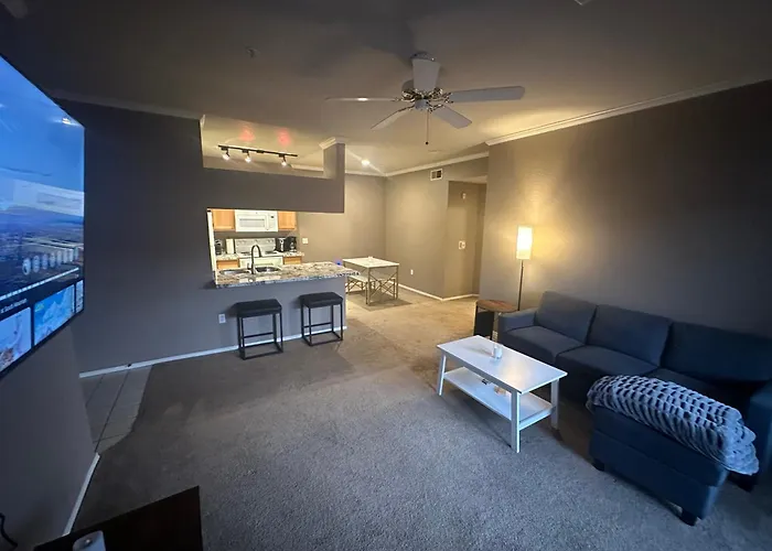 Apartment Cozy In Gated Community With Pool By Phx Airport, Tempe, And Old Town *