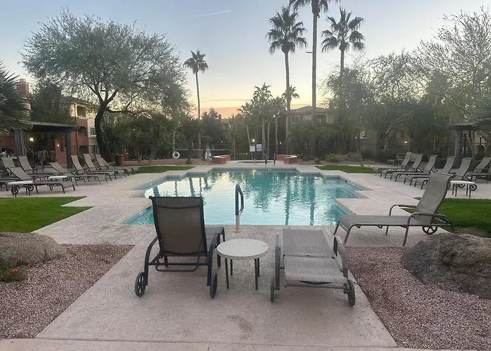 Apartment Cozy In Gated Community With Pool By Phx Airport, Tempe, And Old Town *